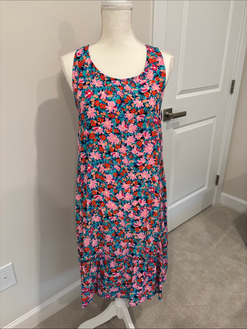 Sleeveless summer dress from Loft